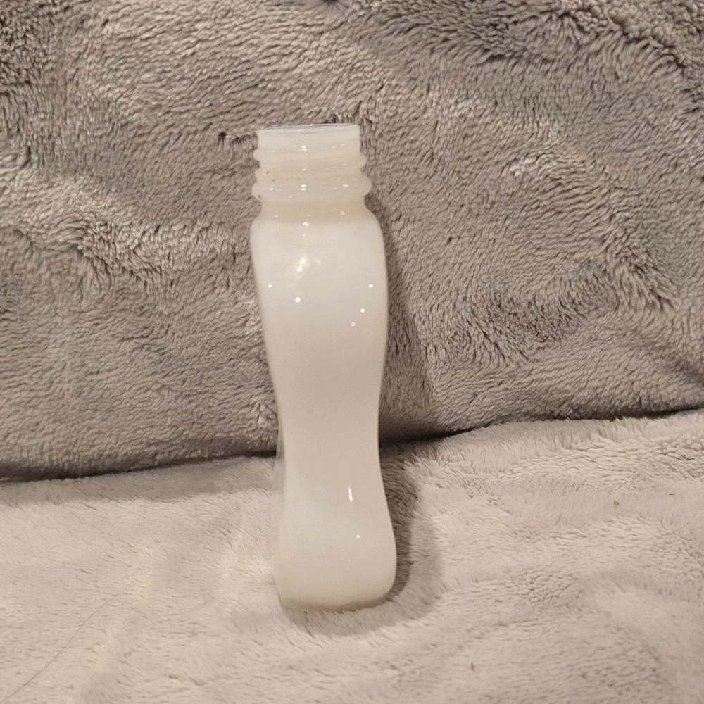 Unbranded vintage milk